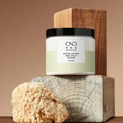 CND Hand & Fuß|PRO Skin Exfoliating Sea Salt Scrub Pedi 532 ml