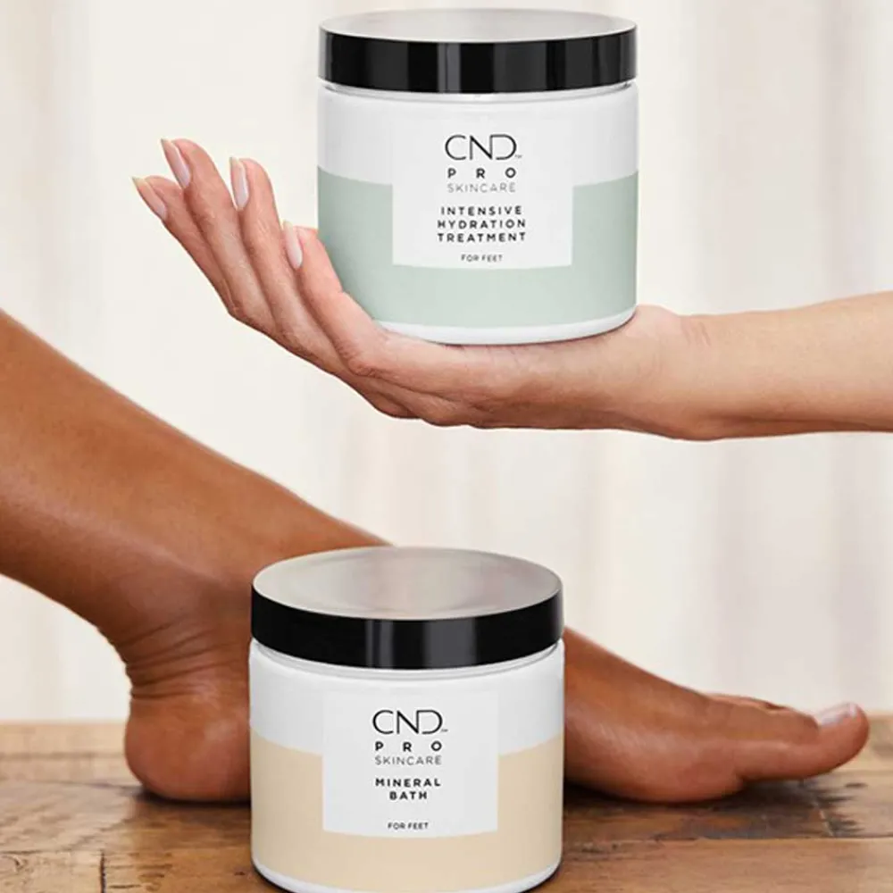 CND Hand & Fuß^PRO Skin Mineral Bath Pedi 1596 ml