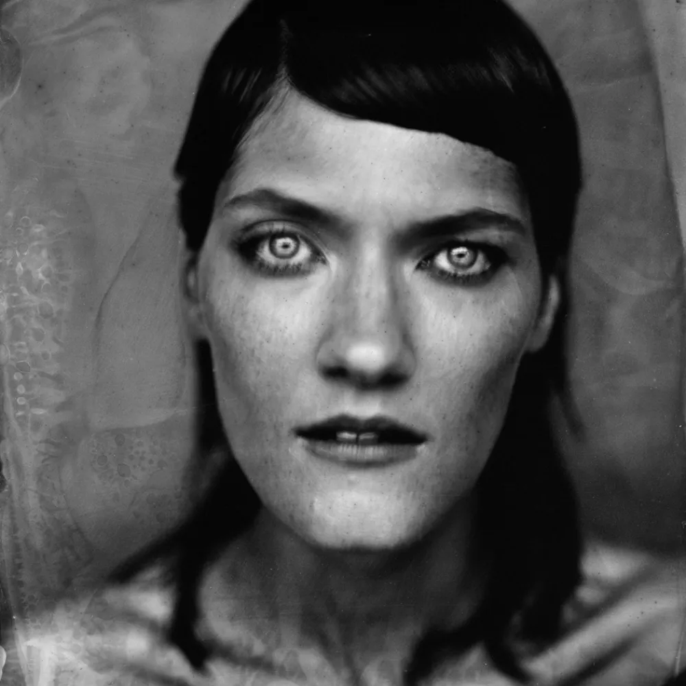 MÁDARA Deep Matter Volumen Wimperntusche 6 ml-Madara New