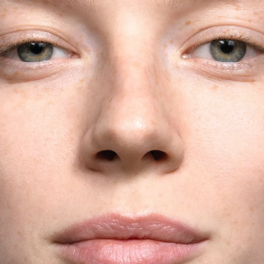 Madara Make-Up|Foundation^MÁDARA H2O Tint Getöntes Hyaluron-Serum #1 May Flower 30 ml