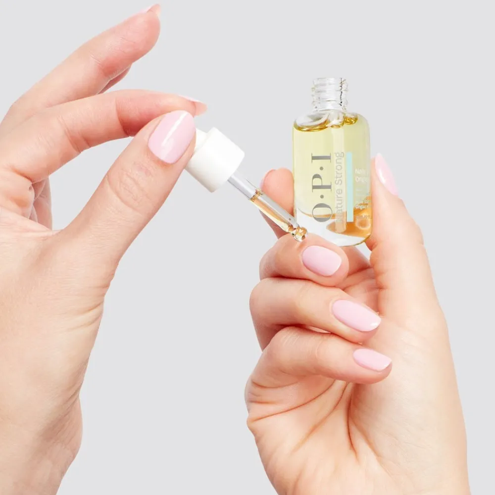 OPI Nagelpflege|Nature|Nature Strong Nails & Skin Glow Up Nail & Cuticle Oil 8 ml