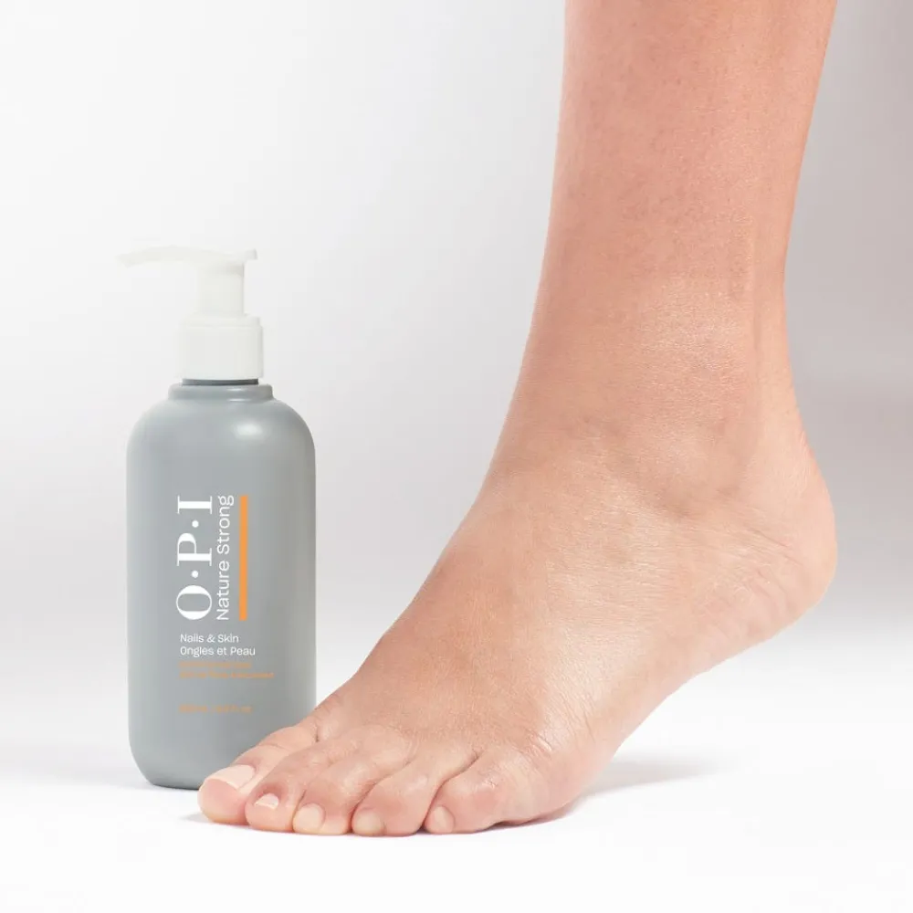 Nature Strong Nails & Skin Soften Up Pedi Soak 250 ml-OPI Best