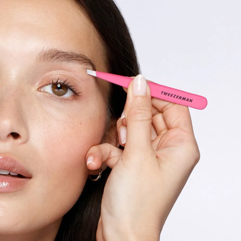 Schräge Pinzette in Pretty in Pink-Tweezerman
